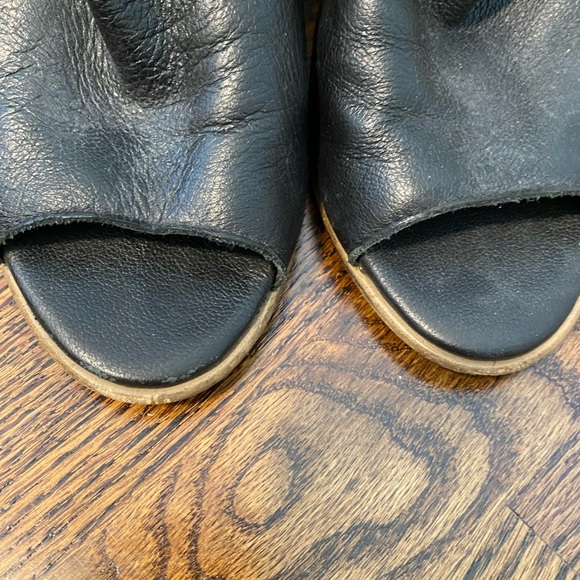 Steve Madden Nello Open Toe Bootie- Black Leather sz 6 - Picture 6 of 7